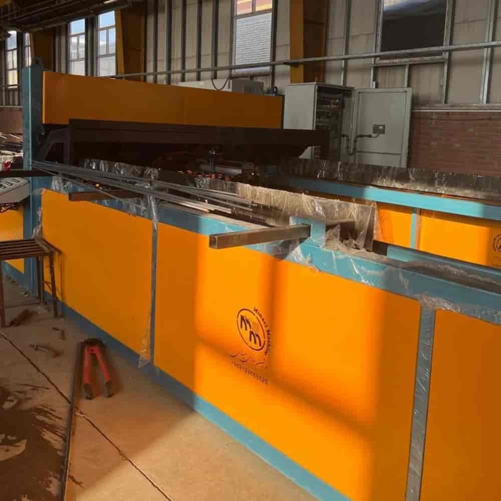 Installation mesh machine